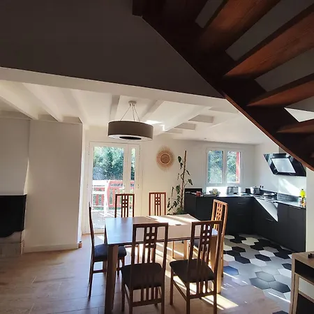 Spacieux Proche Bord De Appartamento